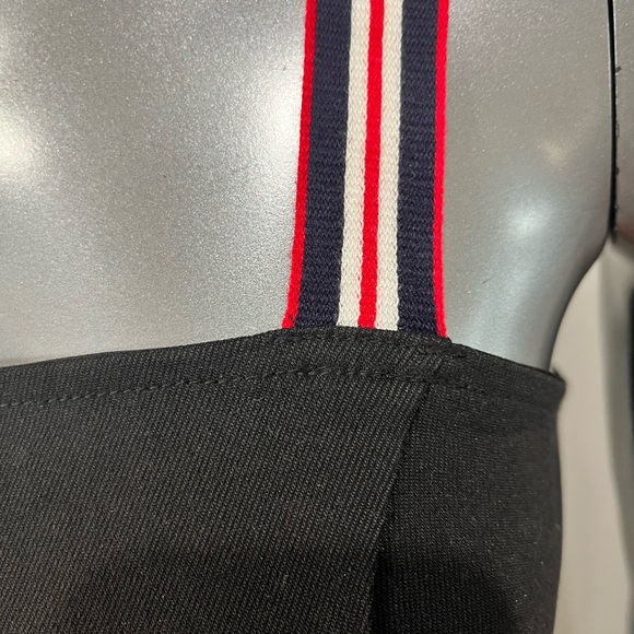 NWT Urban Outfitters Red/Black Cropped Stretchy Wide Ribbon Strap Tank Top - Picture 3 of 10